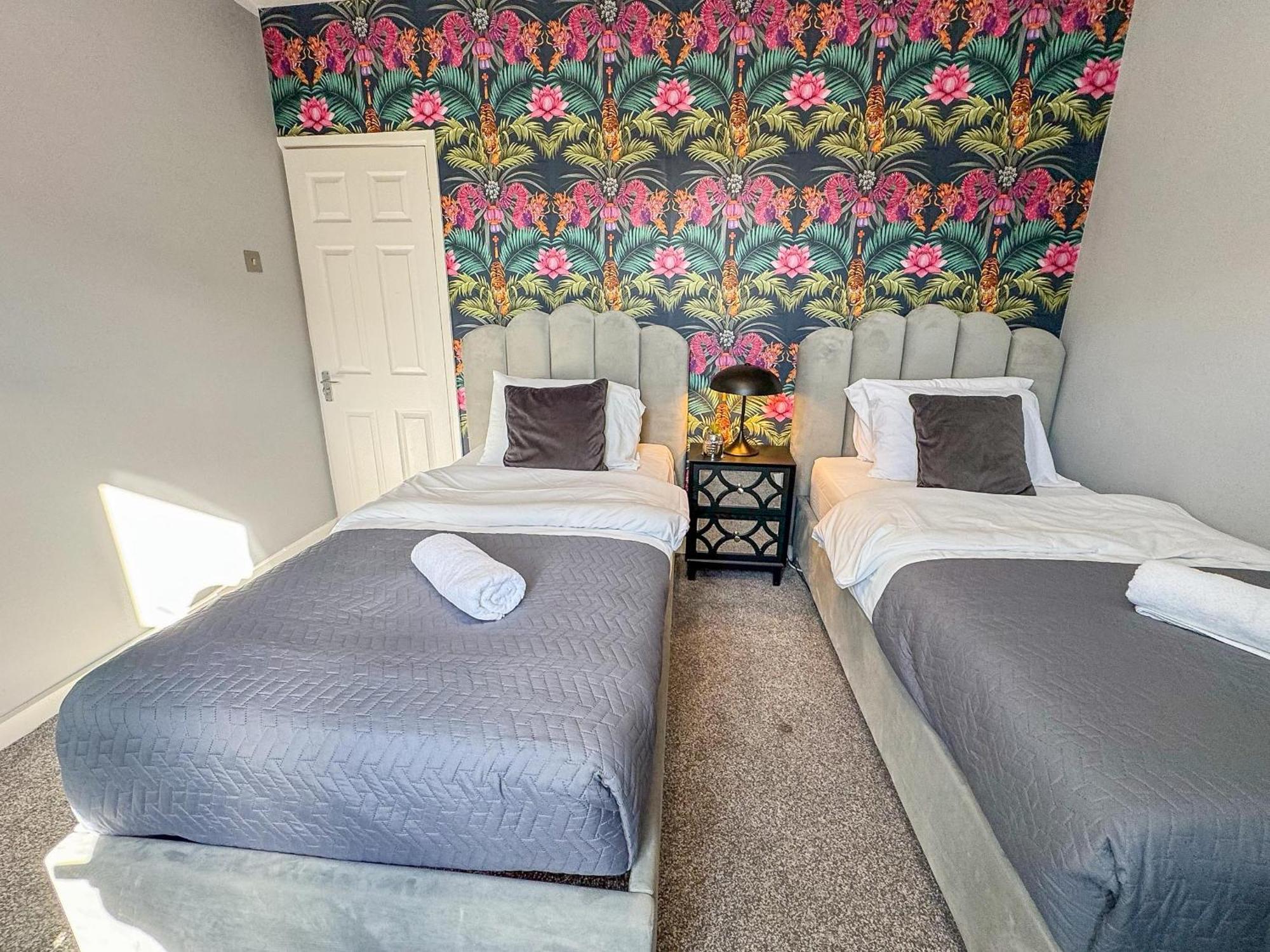 Modern House In Central Oxford Parking-Limited Экстерьер фото