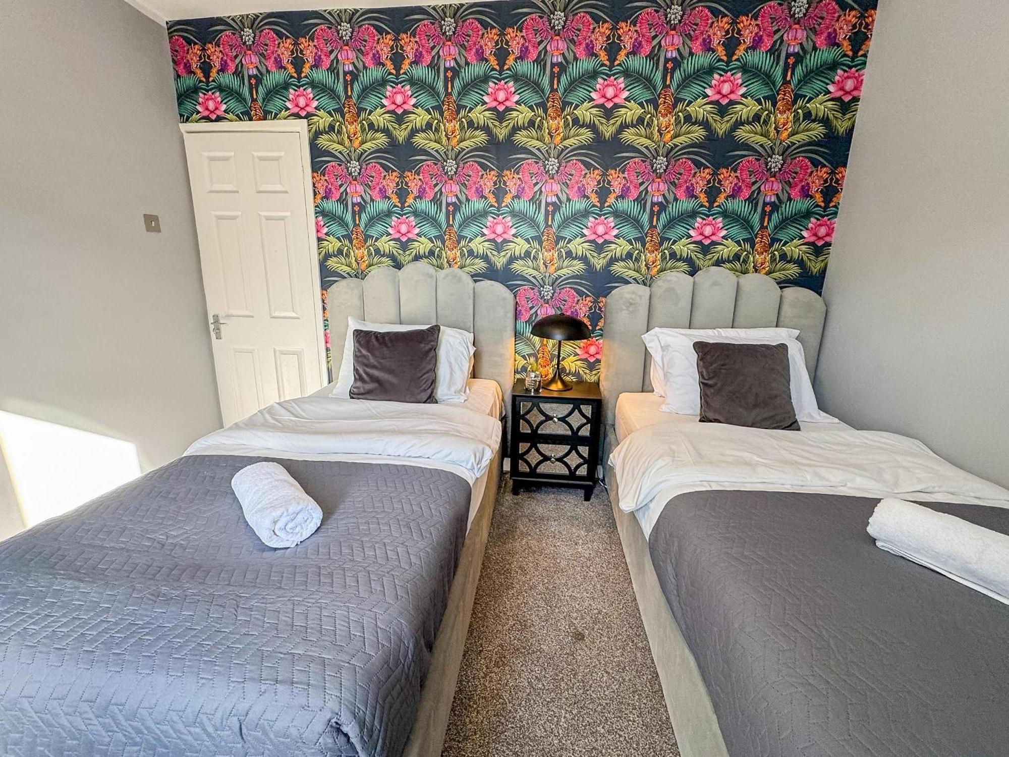 Modern House In Central Oxford Parking-Limited Экстерьер фото