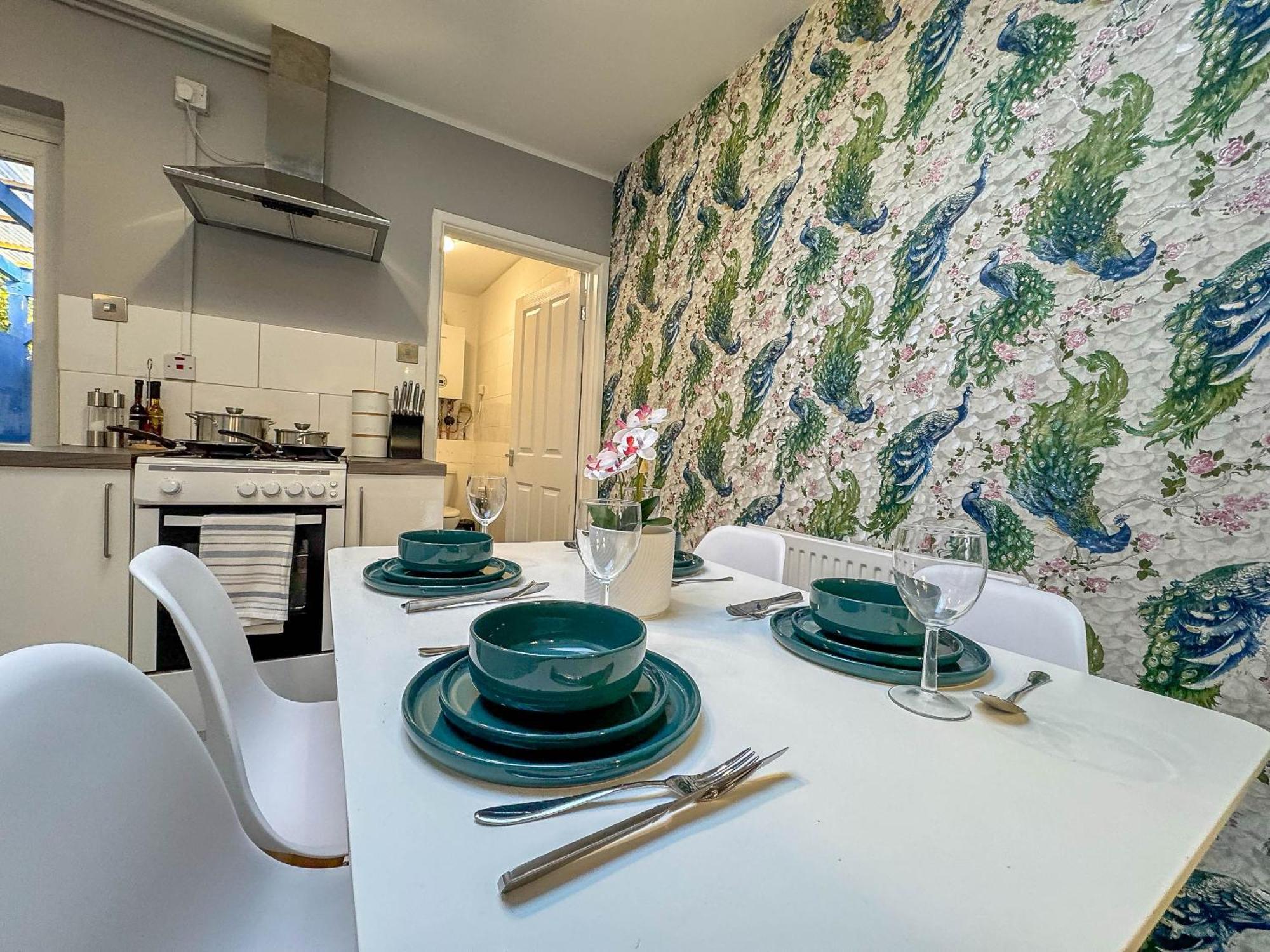 Modern House In Central Oxford Parking-Limited Экстерьер фото