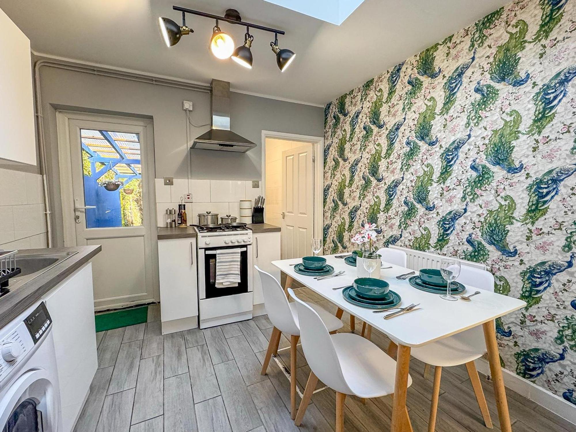 Modern House In Central Oxford Parking-Limited Экстерьер фото